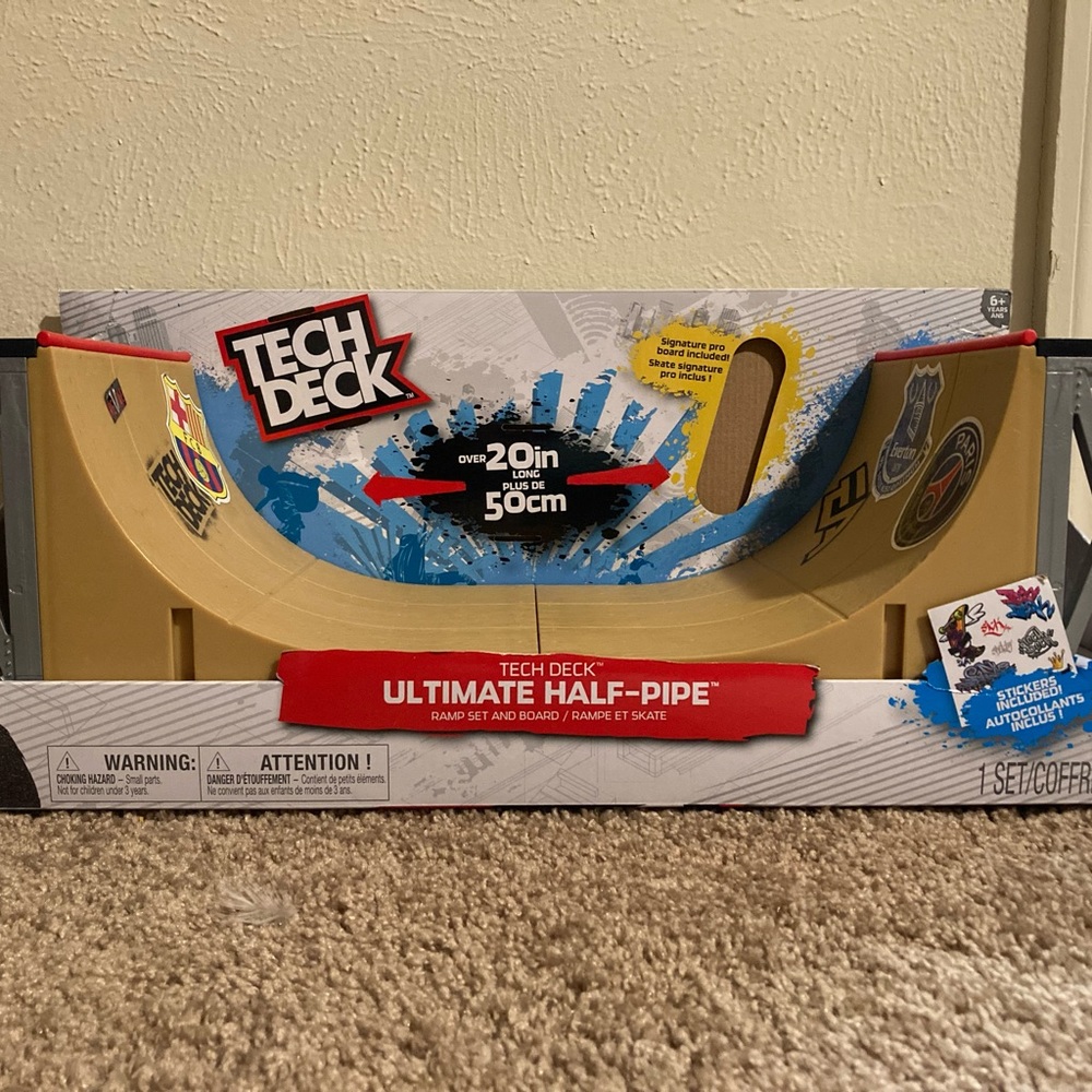 Tech Deck half pipe - Picture 2 of 5